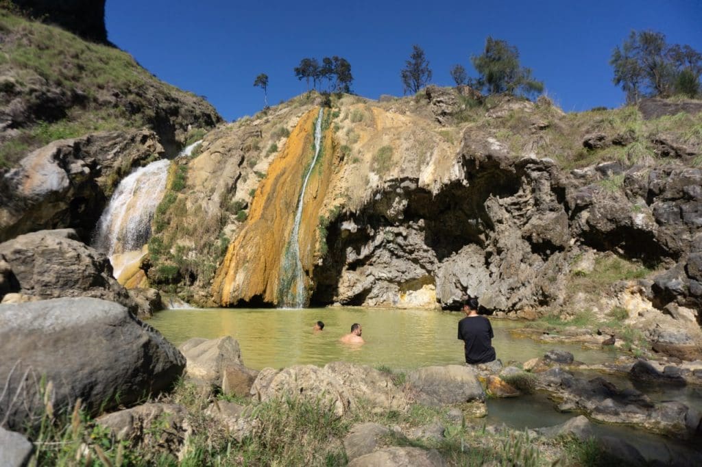 rinjani jungle trekking