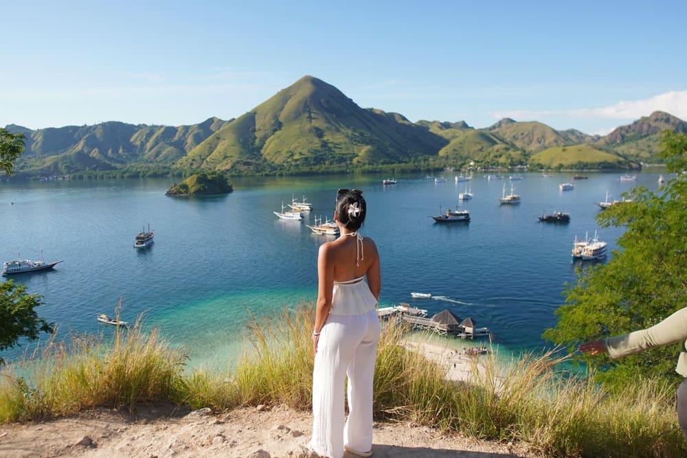 Kelor island -2 days open trip Labuan Bajo